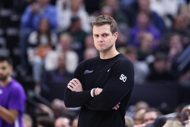 精选足篮专家：全网第1！六哥21连红还中足彩26万