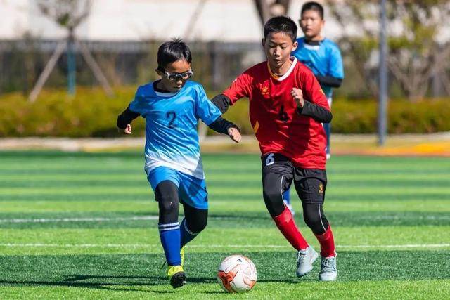 赵继伟13+7辽宁险胜天津 浙江6人上双胜上海