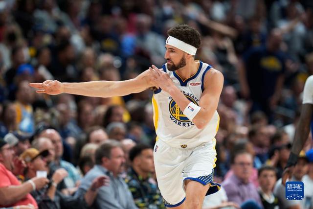 2026十堰马拉松鸣枪开跑 上万跑者领略“山水车城”